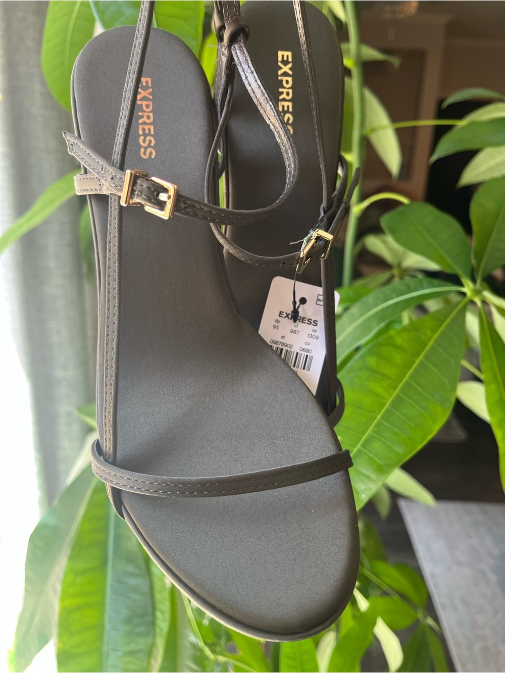 EXPRESS Strappy Slingback Mid Heeled Sandal - Picture 4 of 5